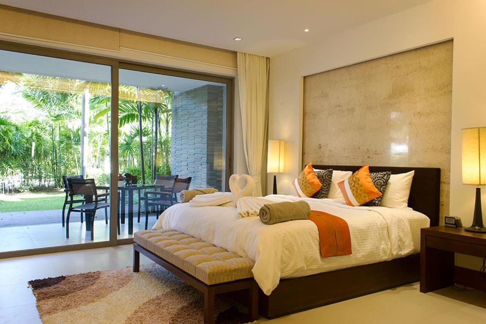Nai Thon Beachfront Apartments Екстериор снимка