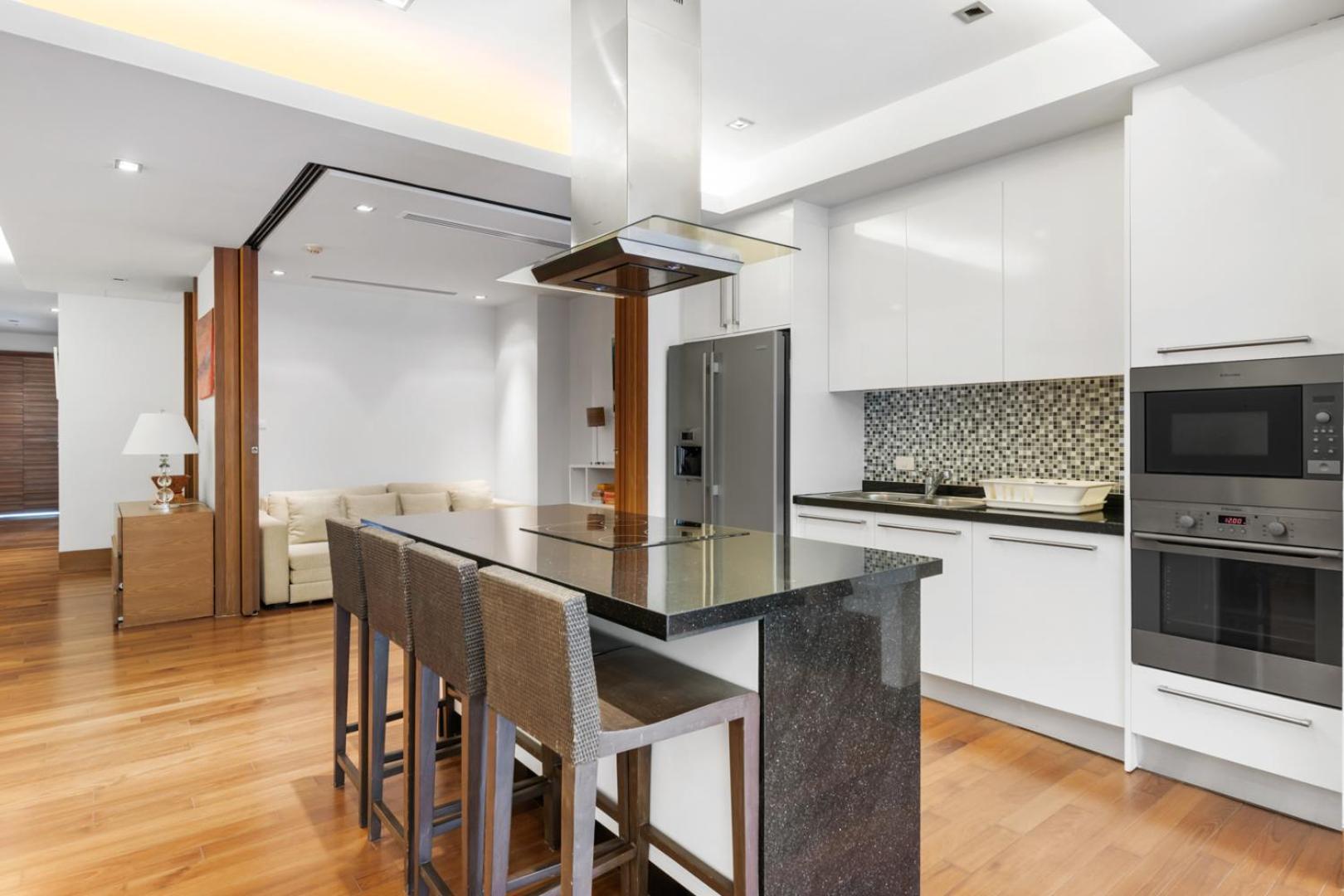 Nai Thon Beachfront Apartments Стая снимка
